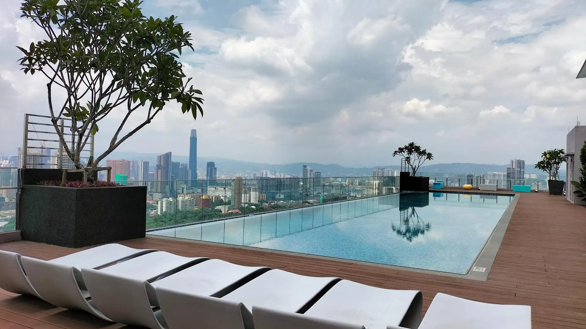 Διαμέρισμα Riveria City With Sky Pool And Fitness Room Kl Sentral Κουάλα Λουμπούρ