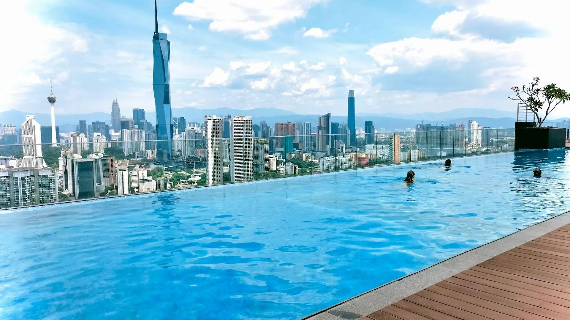 Riveria City With Sky Pool And Fitness Room Kl Sentral كوالالمبور
