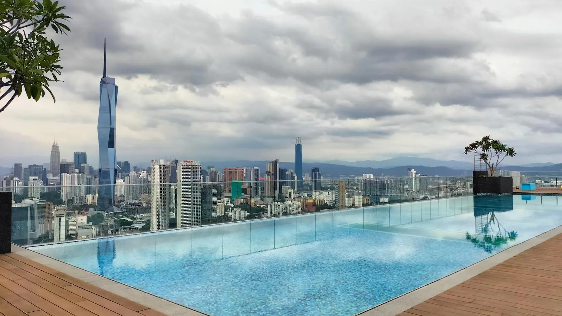 Riveria City With Sky Pool And Fitness Room Kl Sentral Kuala Lumpur